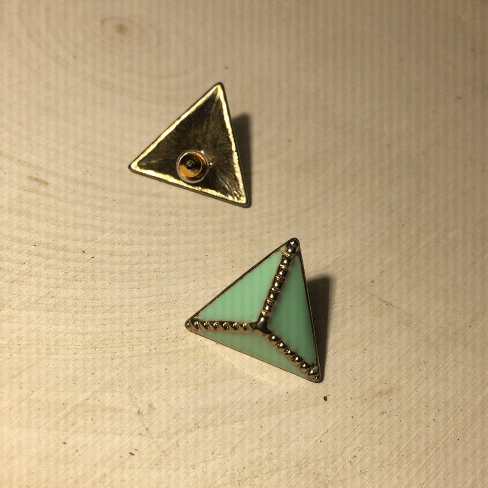 Vintage earring set! - Picture 5 of 6